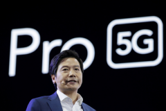 <b>小米这一年：无极加速器5G手机求稳，IoT面临强敌</b>