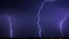 云南连续发无极4最大总代布地质灾害预警和暴雨