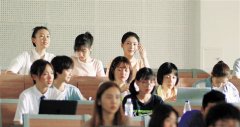 <b>《二十不惑》：无极4荣耀总代联系方式四朵小花</b>