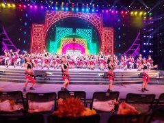 <b>阿佤人民唱新歌 无极4平台代理幸福的日子一天一</b>