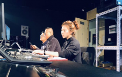 <b>英国无极4平台总代理“海归”女孩的三晋“电影</b>