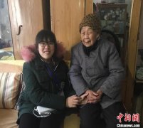 <b>志愿者孔佩雯：无极4平台总代理青春应直面战争</b>
