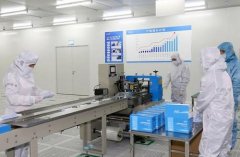 湖南邵东侨企无极r荣耀“跨界应援” 投产口罩防