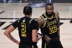 <b>NBA赔率：无极4赚钱吗湖人主场表现差难大胜 勇士</b>