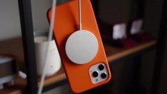 <b>苹果发布重要安全无极4靠谱吗提醒，iPhone 12 用户</b>