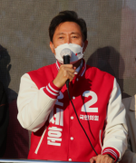 <b>吴世勋高票当选首尔市长 无极4娱乐韩国执政党在</b>