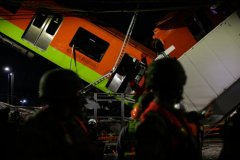 <strong>墨西哥首都一座桥梁坍塌致15死70伤无极4平台黑钱</strong>