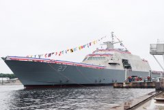 <b>洛马公无极4平台登录司一边新造濒海战斗舰一边</b>