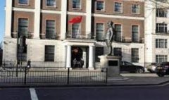 <b>中国驻英国使馆发布新学期无极r荣耀平安留学提</b>
