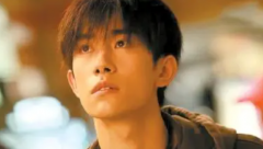 <b>无极9平台总代理中国第一个00后百亿票房演员易</b>