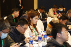 <b>2022，探索先进制造无极加速器业如何构建面向未</b>