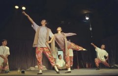 <b>孟京辉《思凡》无极4平台代理修复后线上开播</b>