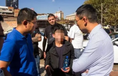 <b>无极荣耀多少年了南非新堡市一名华商被外籍员</b>