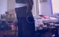<b>纽约一华人住家遭非法闯入无极荣耀多少年了 嫌</b>