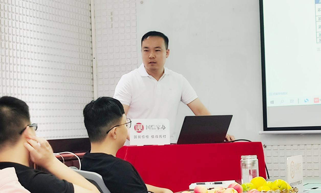 无极4代理赚钱吗