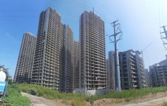 <b>郑州“知名烂尾楼”迎来复工，当年无地无证就</b>