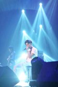 无极4平台代理高嘉朗生日会收官 首唱全新单曲《