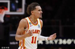 无极荣耀无极4NBA官方:特雷杨将球扔向观众席 罚