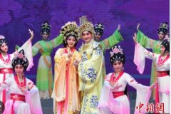 无极4怎么样？粤剧名家云集广州献艺 纪念白驹荣