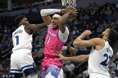 无极4平台app比尔35分爱德华兹空砍34分 奇才逆转