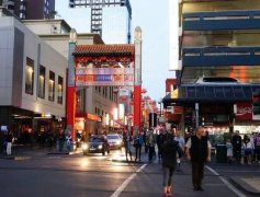 <b>无极4荣誉墨尔本“越夜越美丽” 唐人街人流量陡</b>
