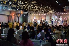 <b>无极荣耀多少年了湖北200余名侨青联谊促交流</b>